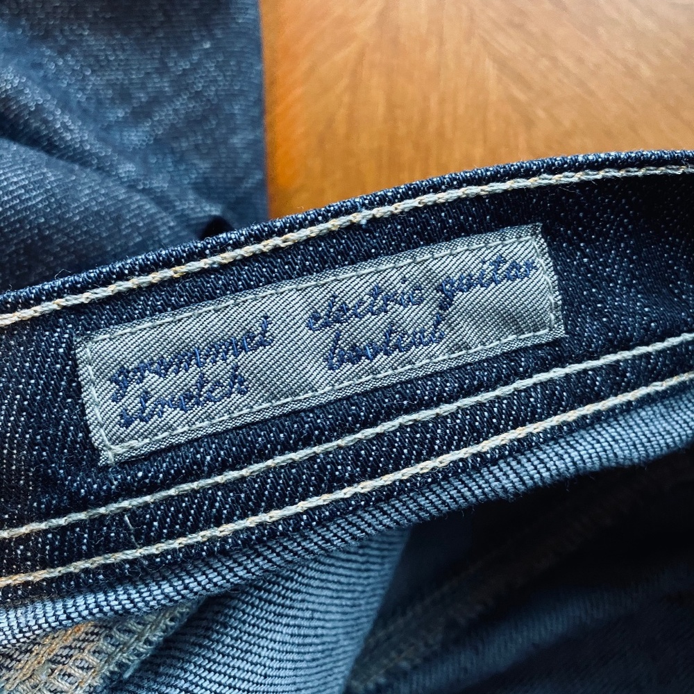 CITIZENS OF HUMANITY dark grommet jeans - Picture 6 of 13